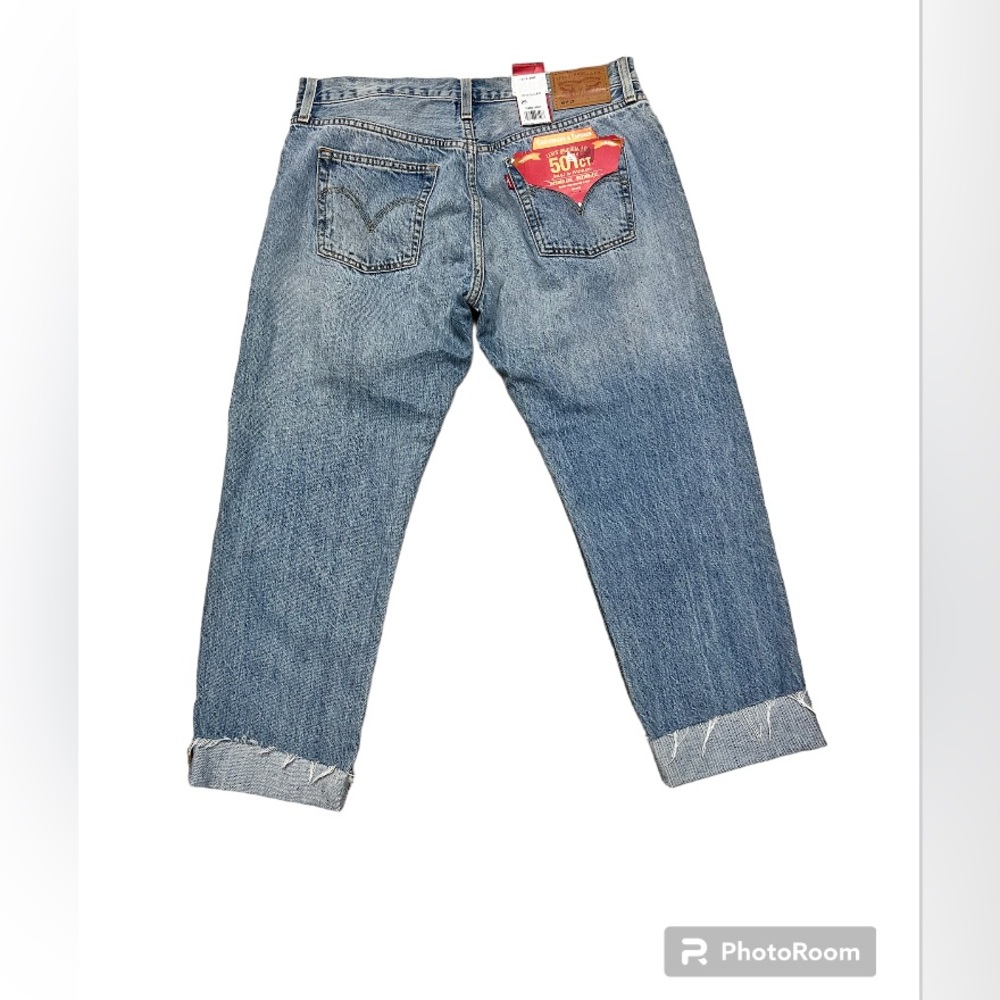 New! Levi’s jeans cropped